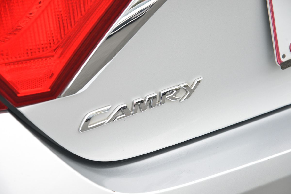 2016 Toyota Camry Atara S ASV50R