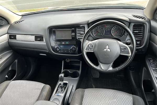 2015 Mitsubishi Outlander ES ZJ