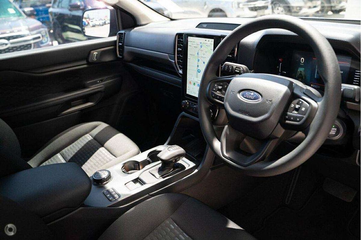 2024 Ford Everest Ambiente 2.0L
