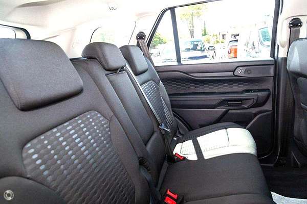 2024 Ford Everest Ambiente 2.0L