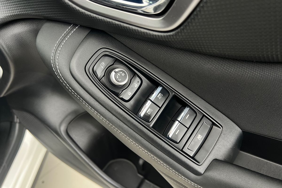 2022 Subaru Forester Hybrid L S5