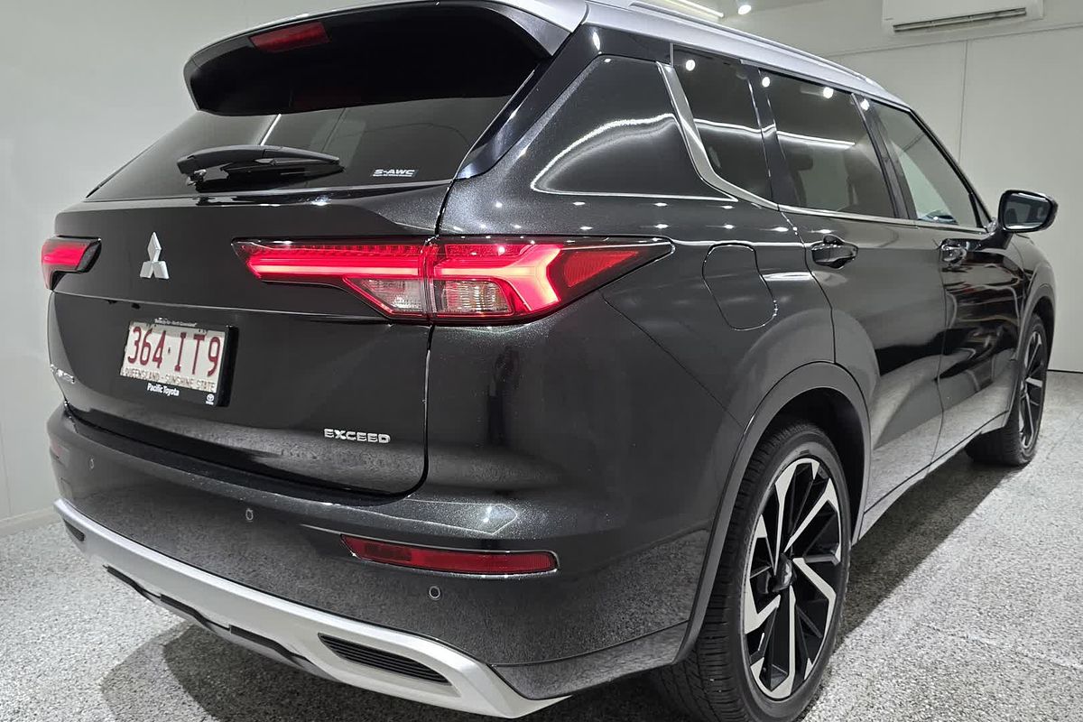 2023 Mitsubishi Outlander Exceed Tourer ZM