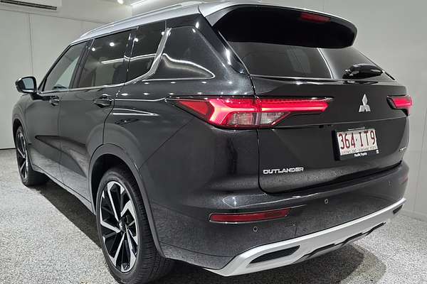 2023 Mitsubishi Outlander Exceed Tourer ZM