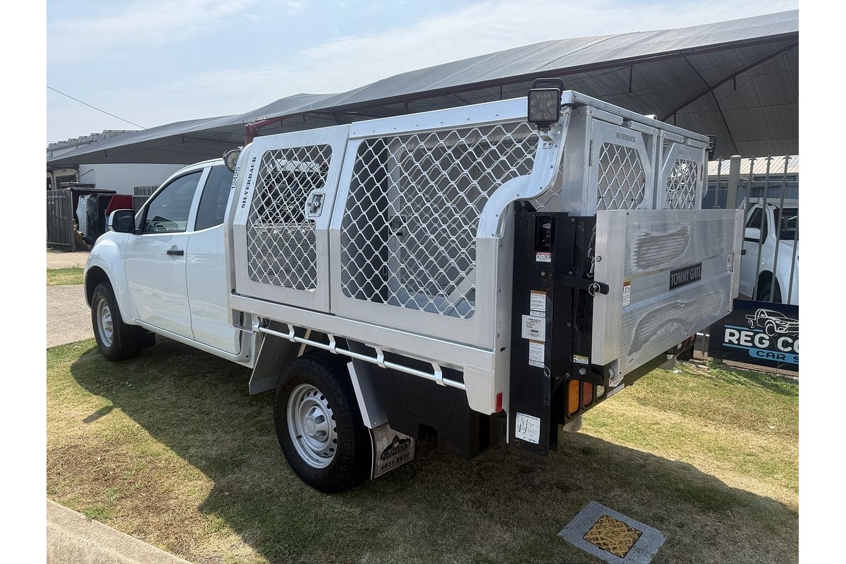 2017 Isuzu D-MAX SX High Ride Rear Wheel Drive