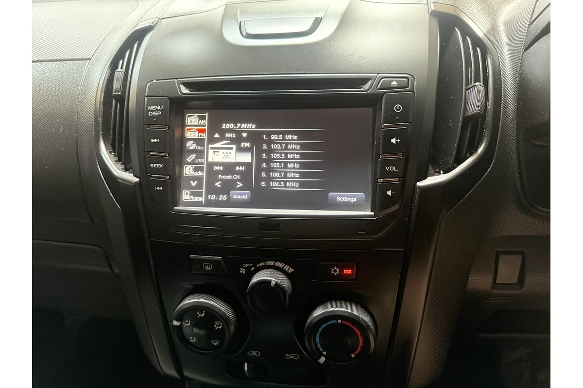 2017 Isuzu D-MAX SX High Ride Rear Wheel Drive