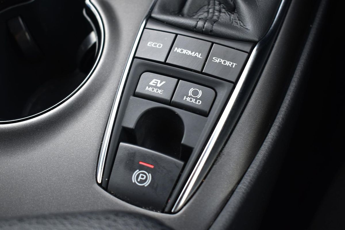 2024 Toyota Camry Ascent AXVH80R