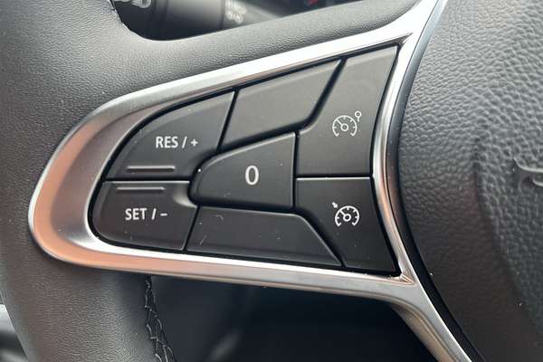 2024 Renault Trafic Pro X82 SWB Low Roof