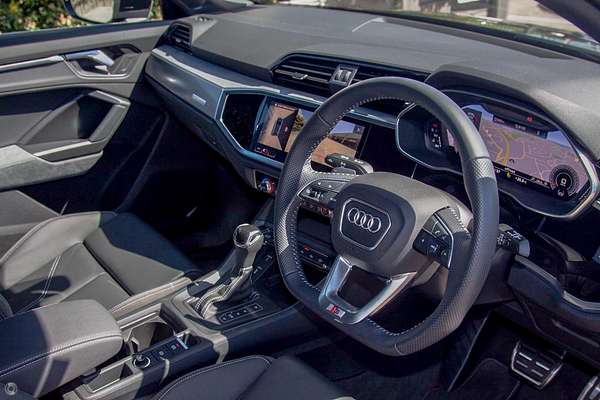 2025 Audi Q3 40 TFSI S line F3