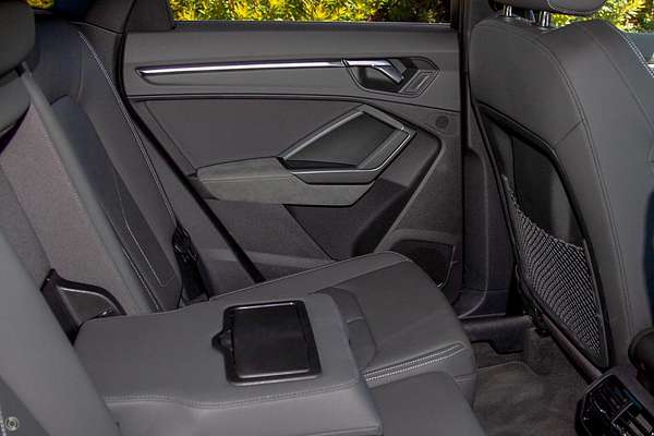 2025 Audi Q3 40 TFSI S line F3