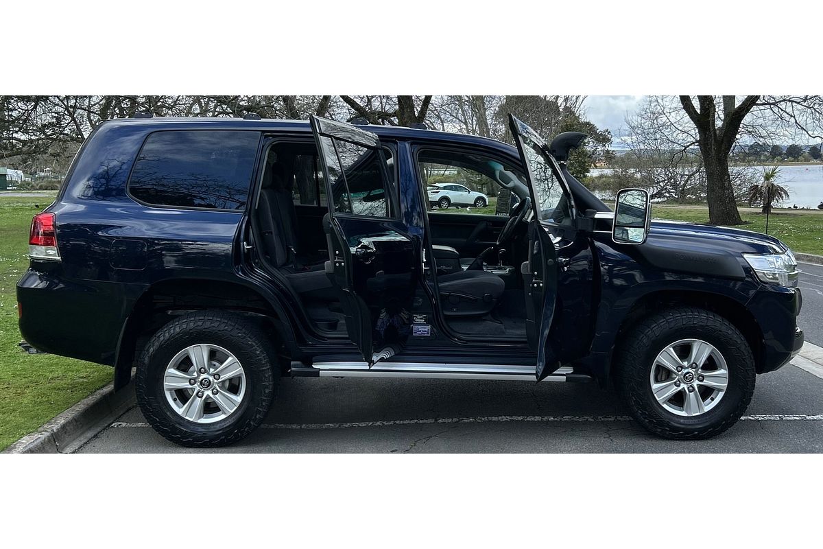 2017 Toyota Landcruiser GXL VDJ200R