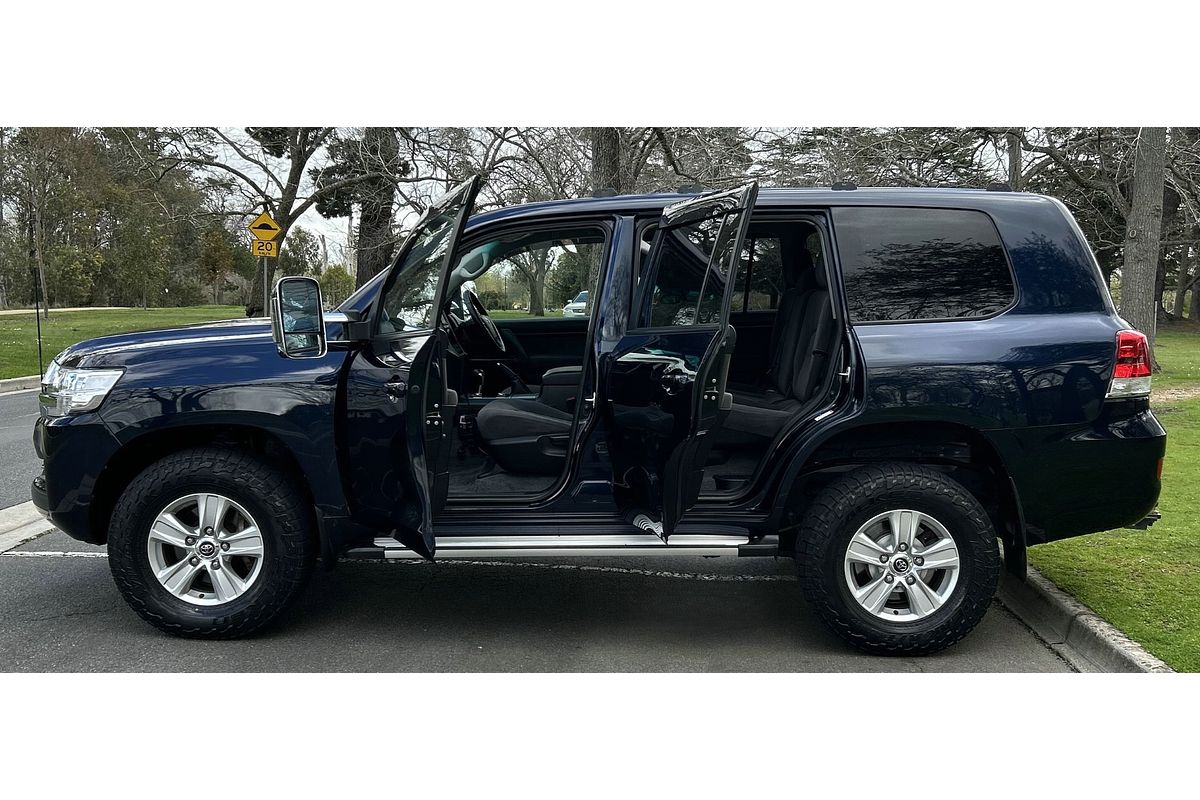2017 Toyota Landcruiser GXL VDJ200R