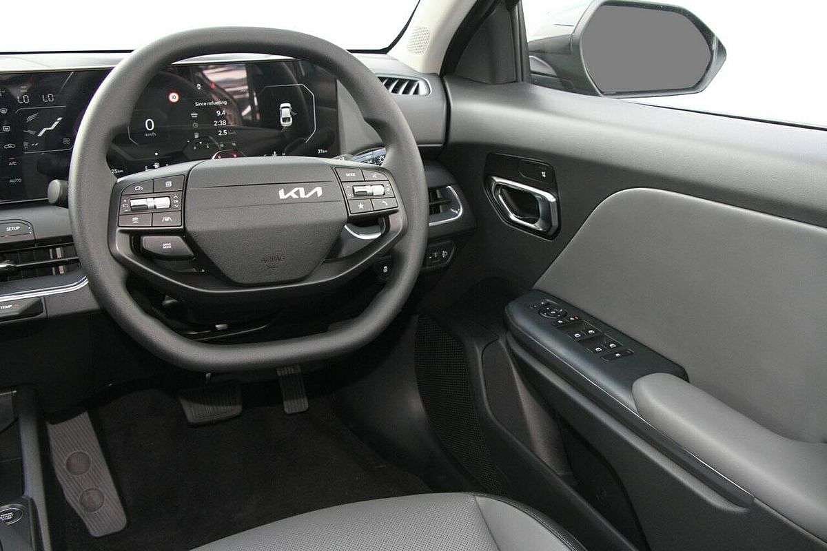 2025 Kia K4 Sport+ CL4m