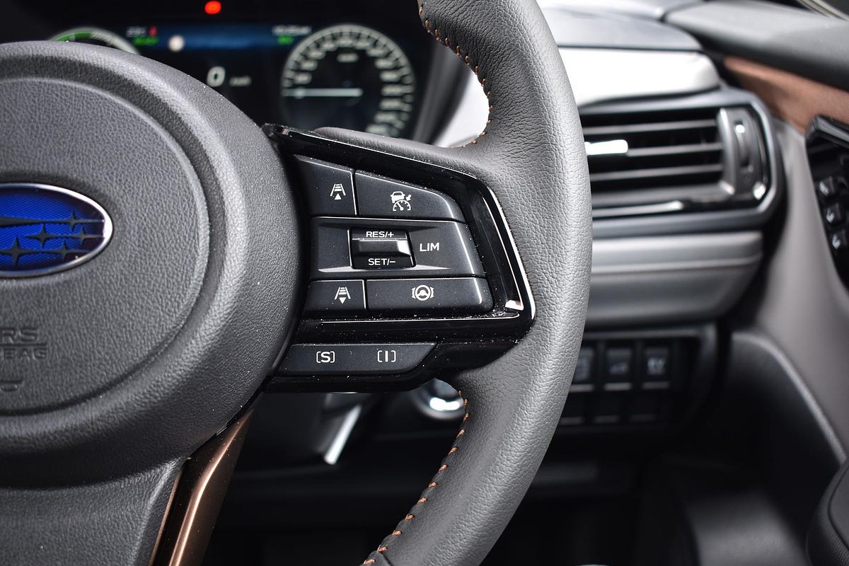 2025 Subaru Forester Hybrid Sport S6