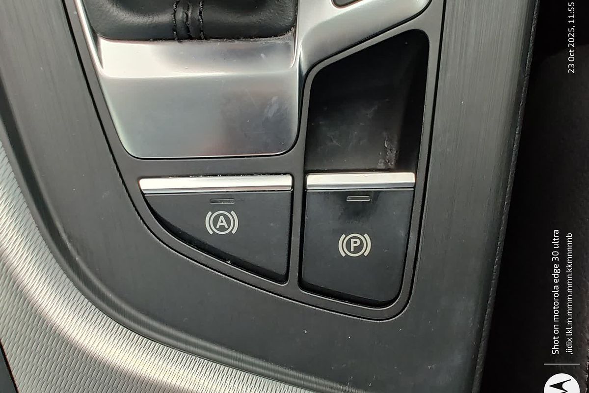 2019 Audi A4 40 TFSI S line B9