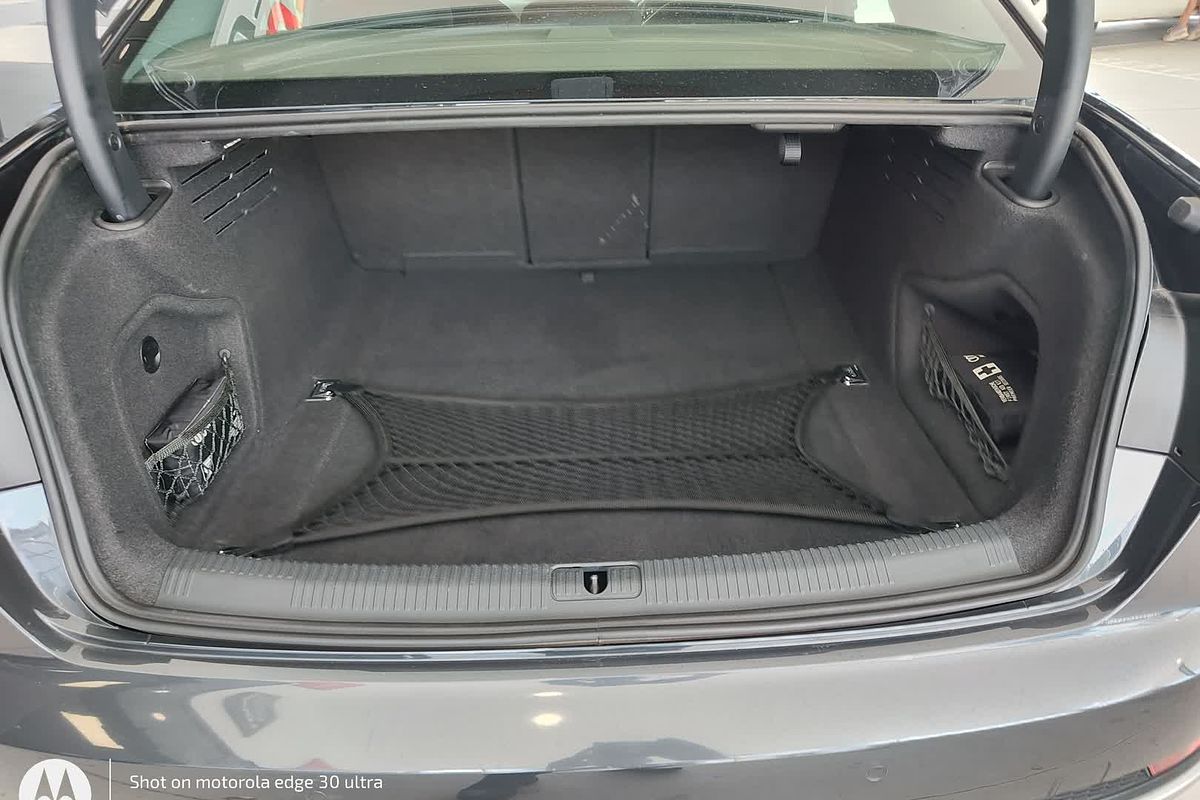 2019 Audi A4 40 TFSI S line B9