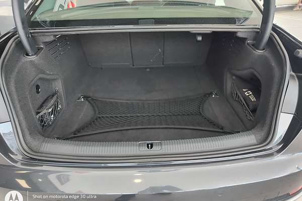 2019 Audi A4 40 TFSI S line B9