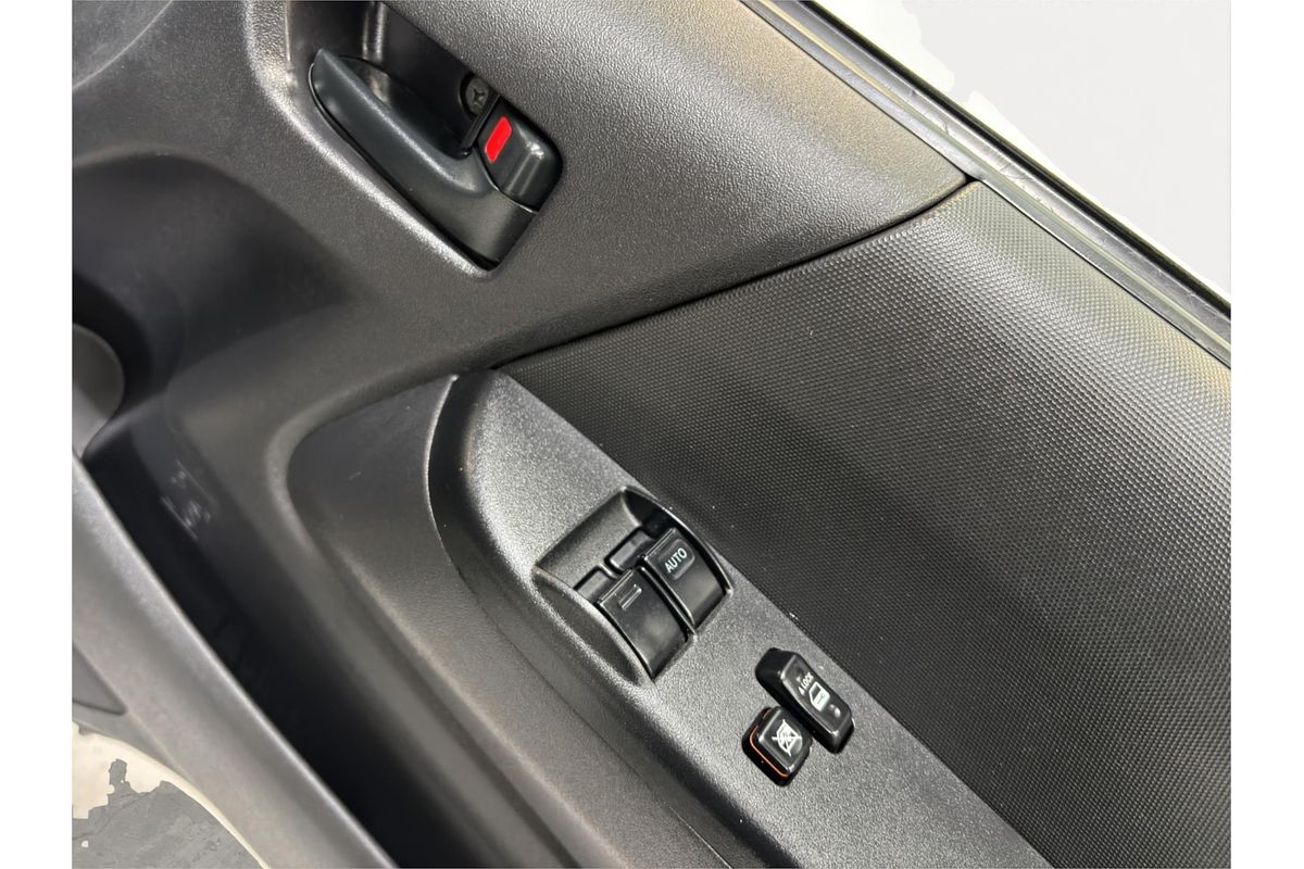 2014 Toyota Hiace Long DX