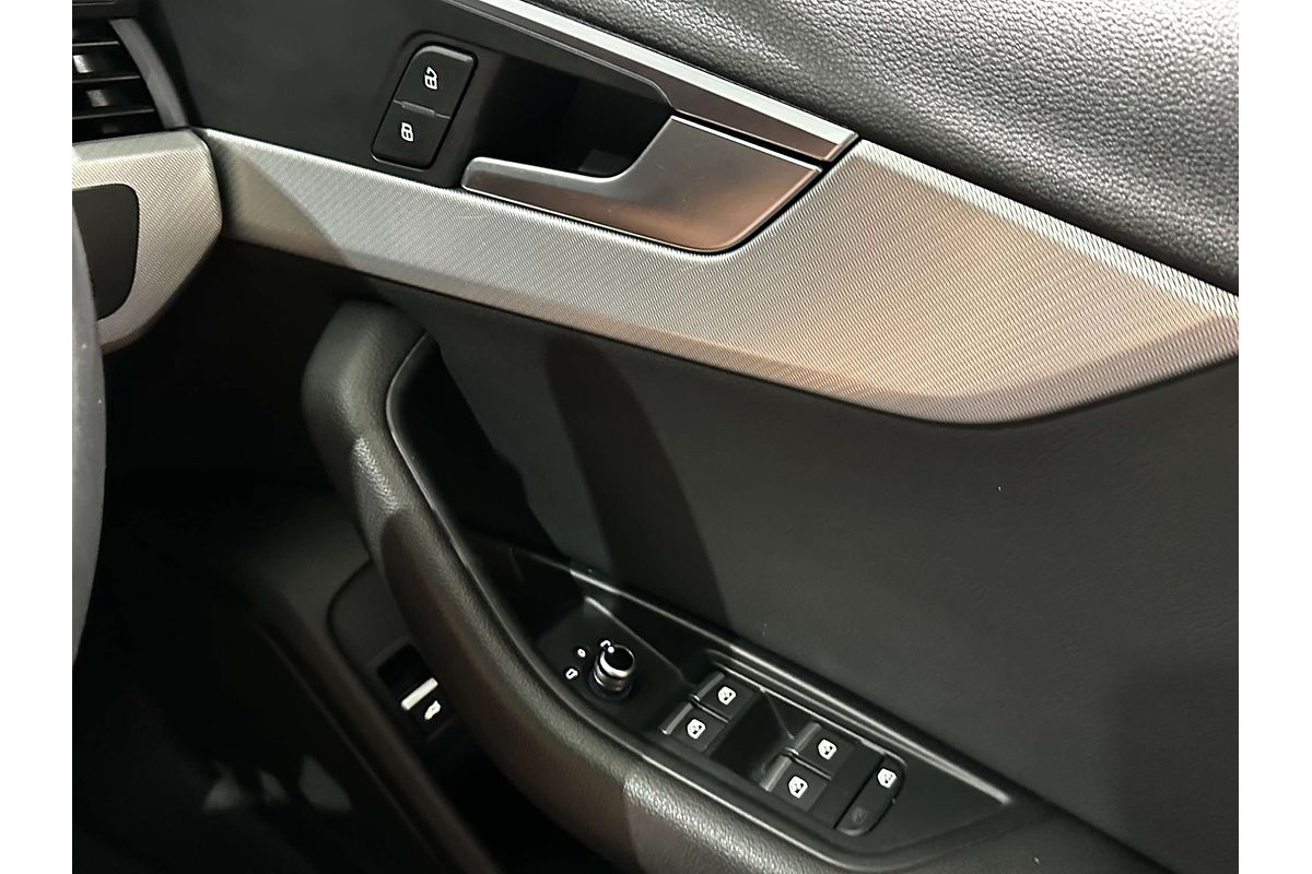 2019 Audi A4 35 TFSI S line B9