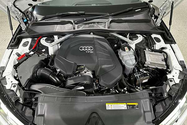 2019 Audi A4 35 TFSI S line B9