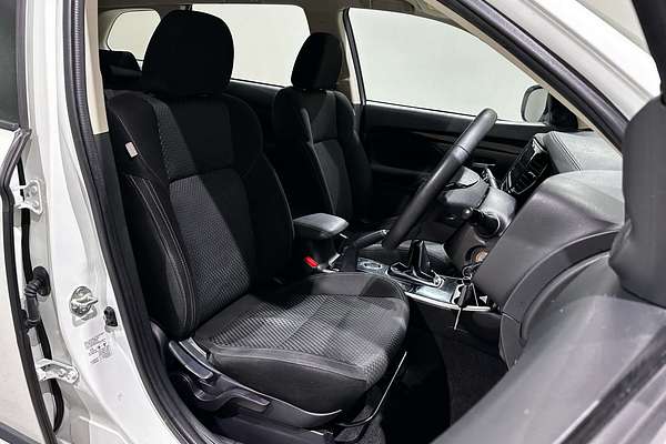 2018 Mitsubishi Outlander ES ZL
