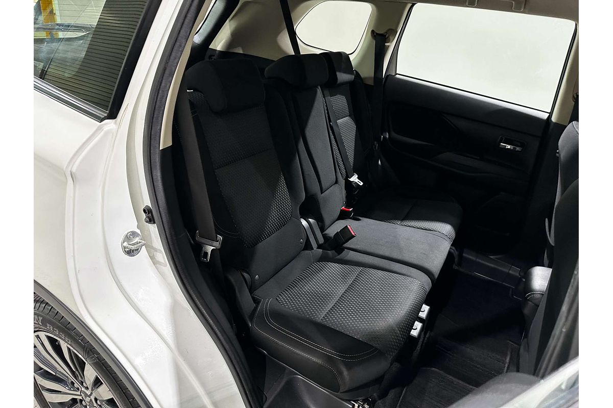 2018 Mitsubishi Outlander ES ZL