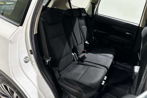 2018 Mitsubishi Outlander ES ZL