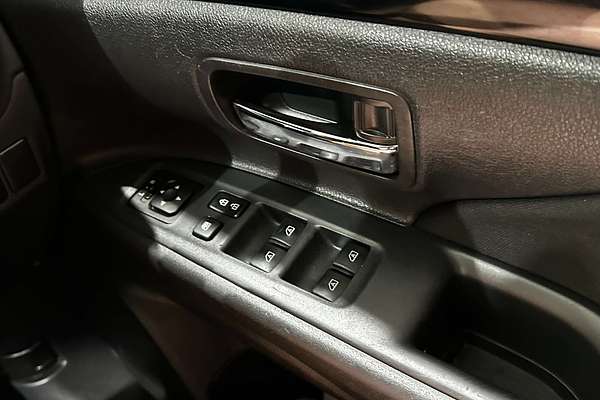 2018 Mitsubishi Outlander ES ZL