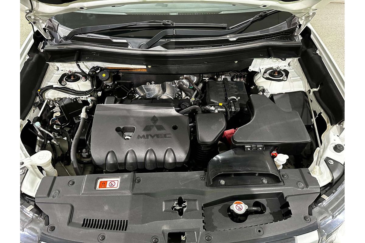2018 Mitsubishi Outlander ES ZL