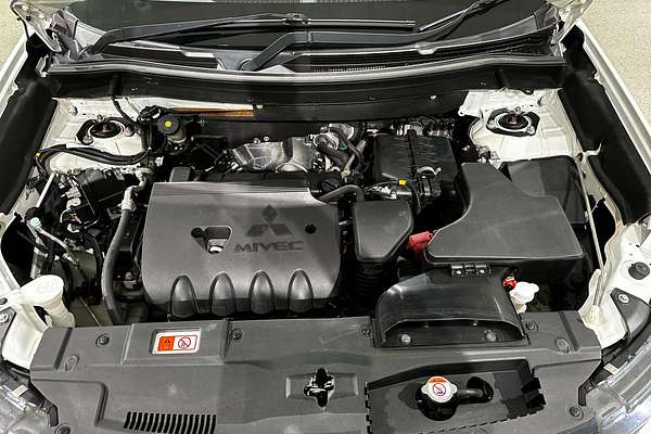 2018 Mitsubishi Outlander ES ZL