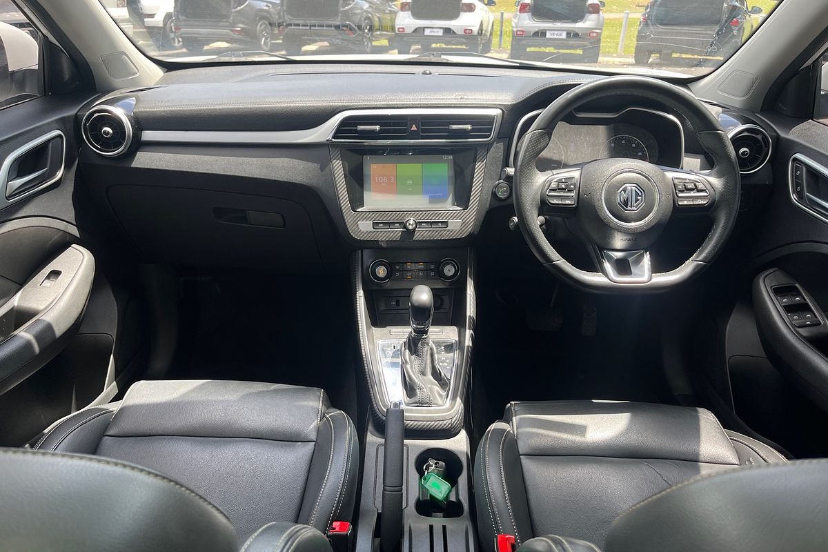 2017 MG ZS Essence AZS1