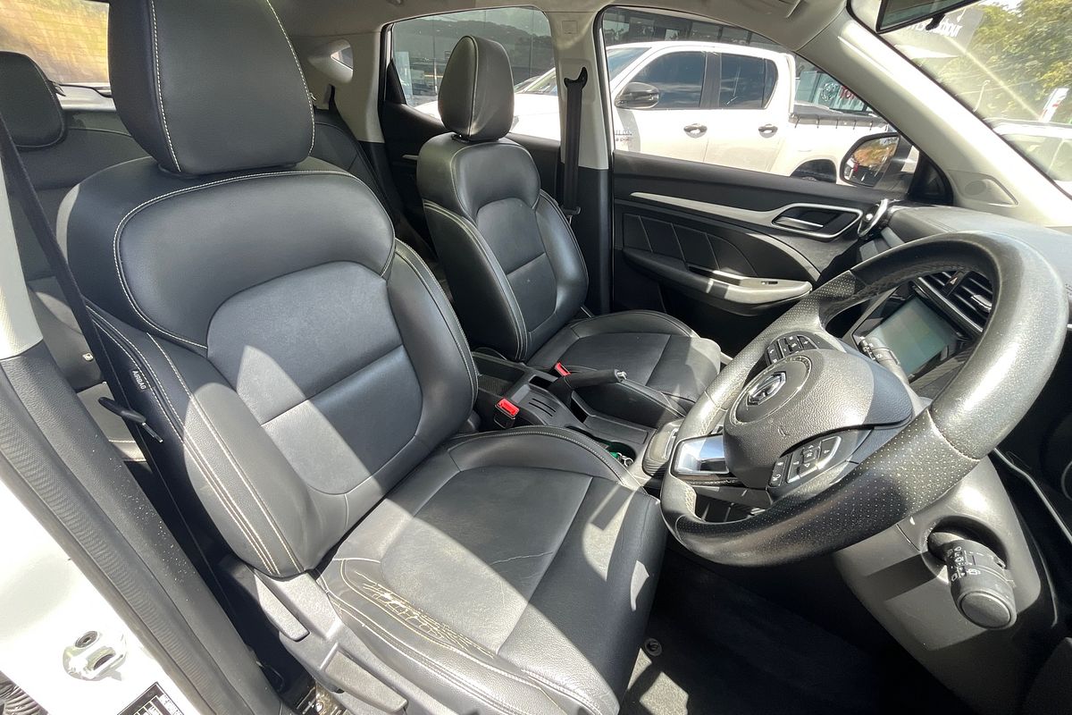 2017 MG ZS Essence AZS1