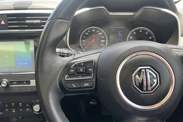 2017 MG ZS Essence AZS1