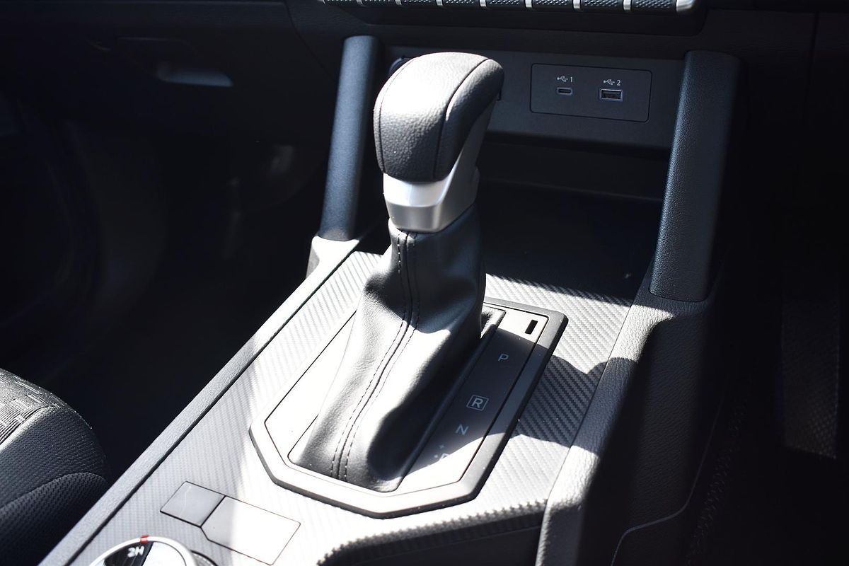 2025 Mitsubishi Triton GLX MV 4X4