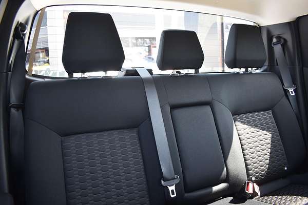 2025 Mitsubishi Triton GLX MV 4X4
