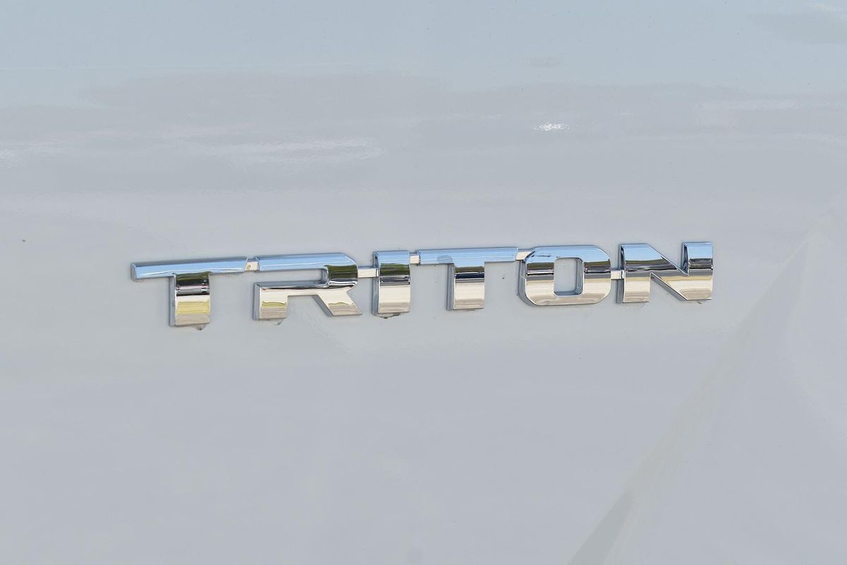 2025 Mitsubishi Triton GLX MV 4X4