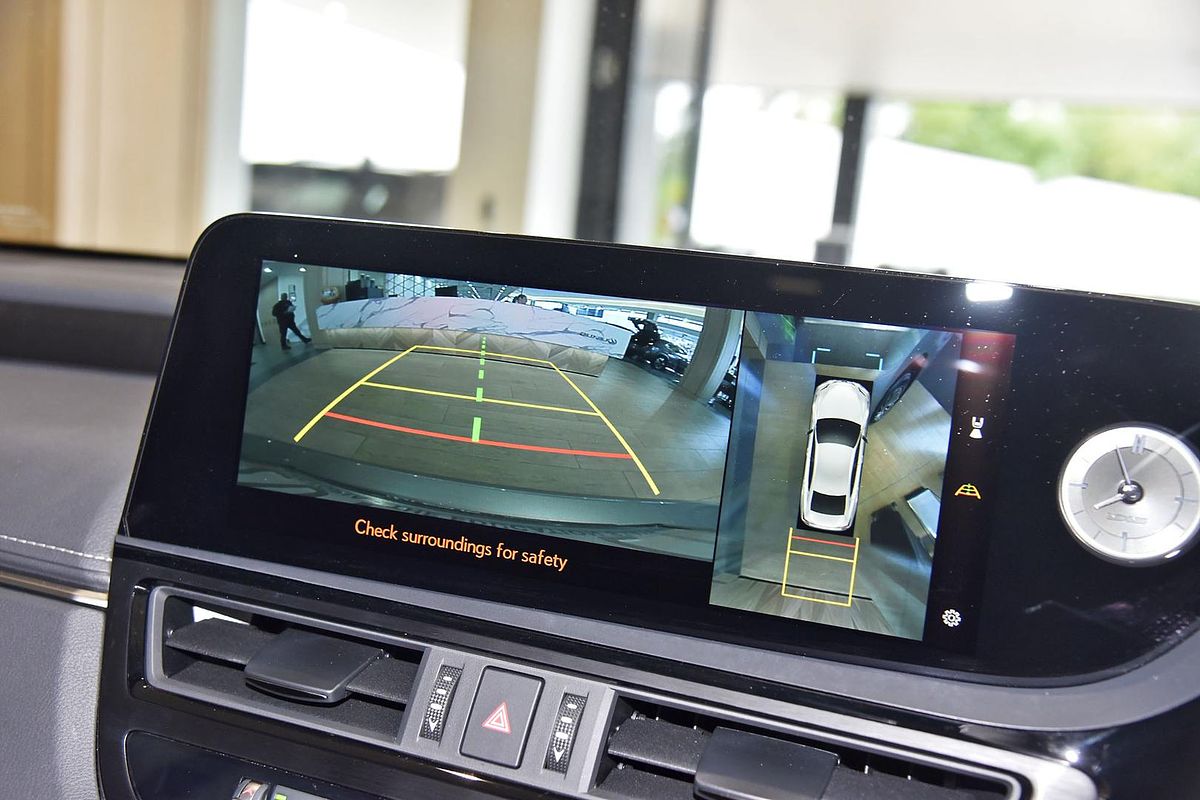 2024 Lexus ES ES300h Sports Luxury AXZH10R