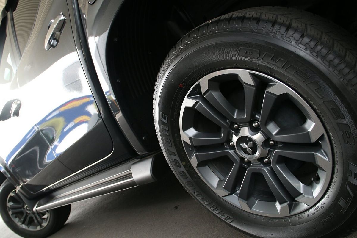 2023 Mitsubishi Triton GLS MR 4X4