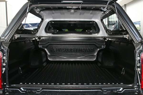 2023 Mitsubishi Triton GLS MR 4X4