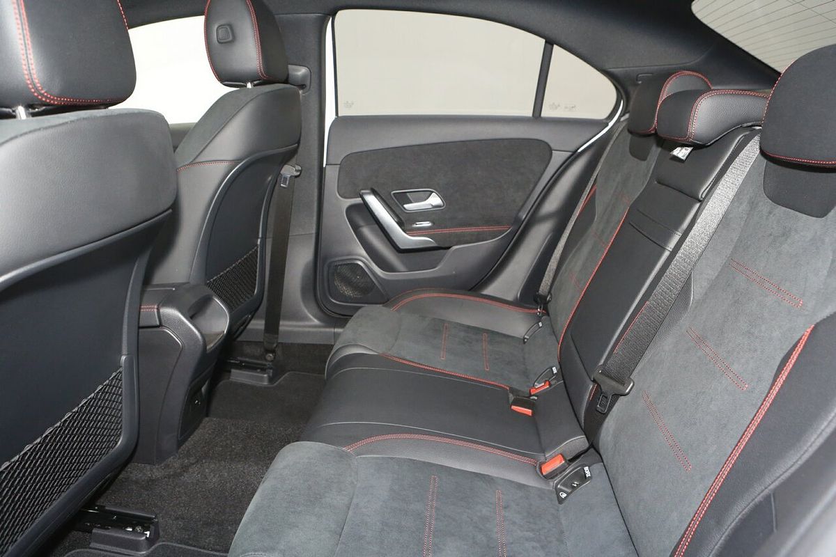 2022 Mercedes-Benz A-Class A180 V177