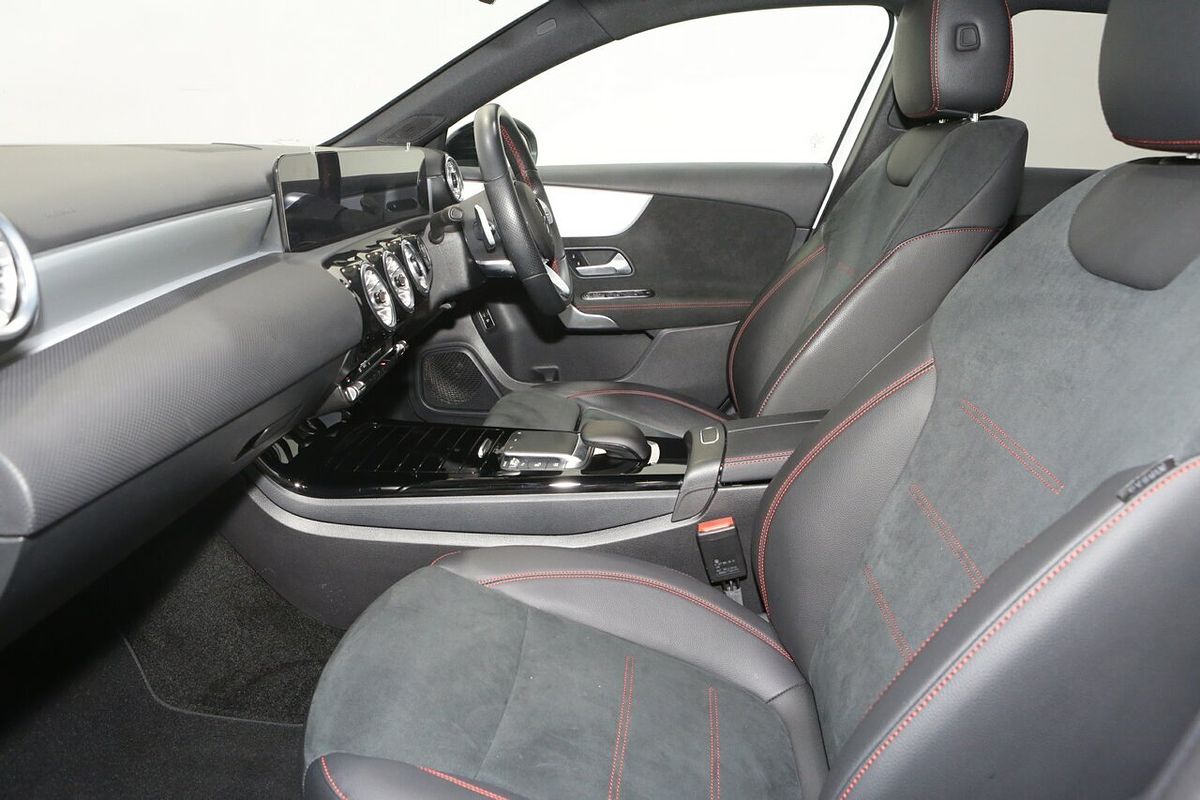 2022 Mercedes-Benz A-Class A180 V177