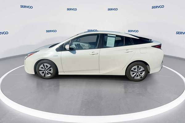 2016 Toyota Prius Four