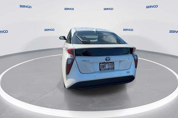 2016 Toyota Prius Four