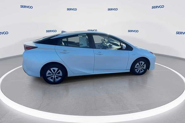 2016 Toyota Prius Four