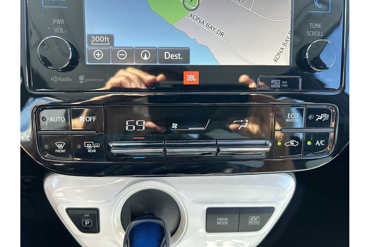 2016 Toyota Prius Four