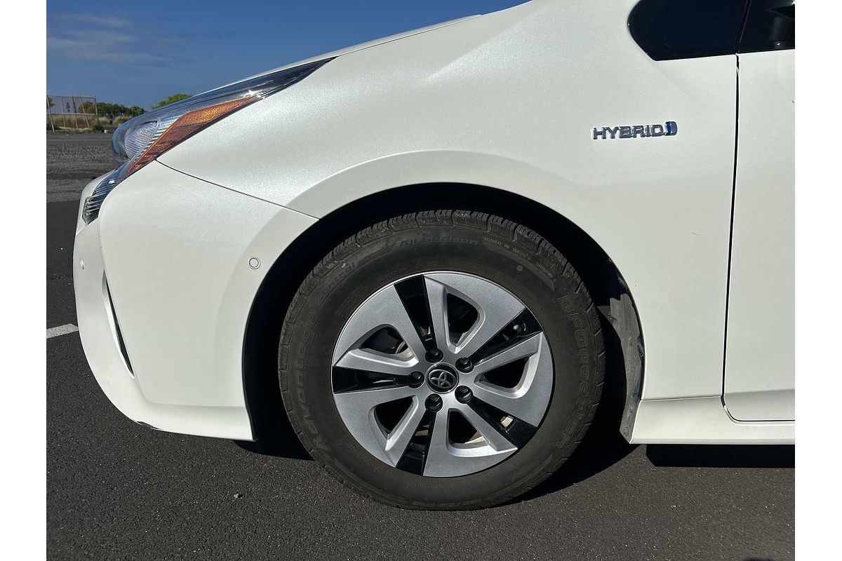 2016 Toyota Prius Four