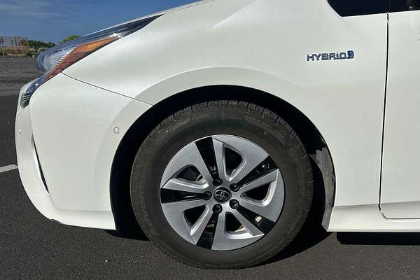 2016 Toyota Prius Four