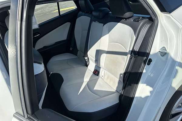 2016 Toyota Prius Four