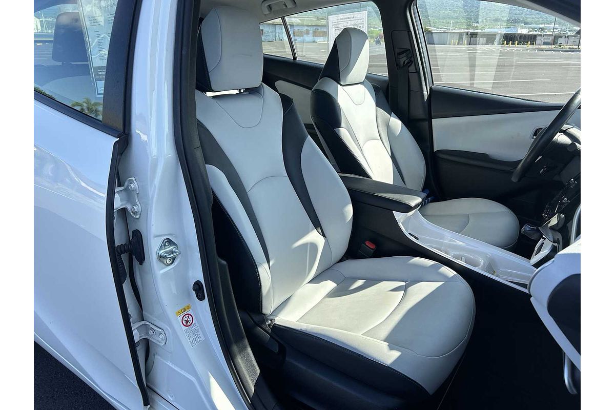 2016 Toyota Prius Four