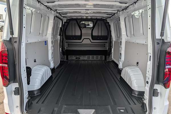 2025 Volkswagen Transporter TDI 125kW NSN LWB Low Roof
