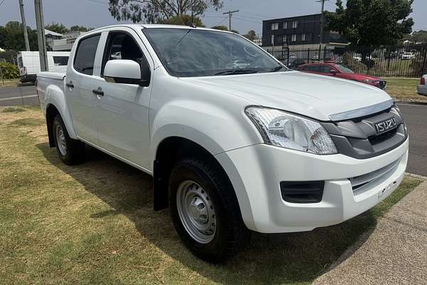 2015 Isuzu D-MAX SX High Ride Rear Wheel Drive